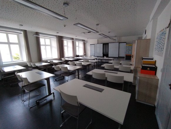 Ludwigstraße 7 Raum 1.05 Ludwigstraße 7 Raum 1.05