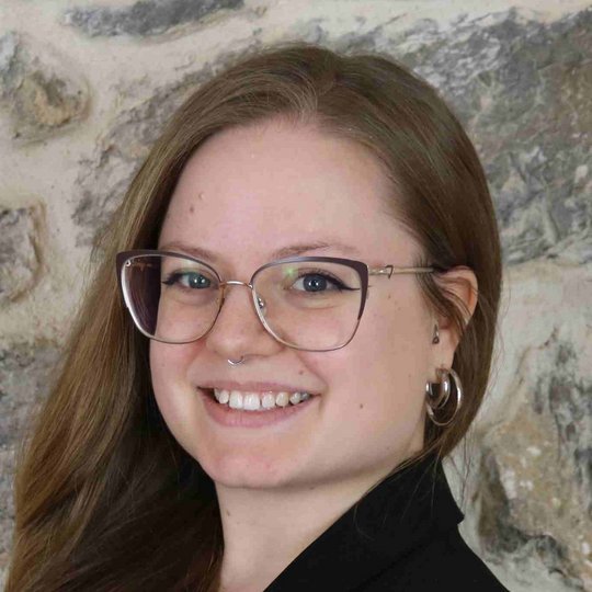 Nadine Hladik, Kursverwaltung