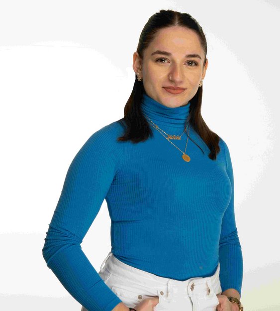 Porträtfoto Melek Atmaca Porträtfoto Melek Atmaca