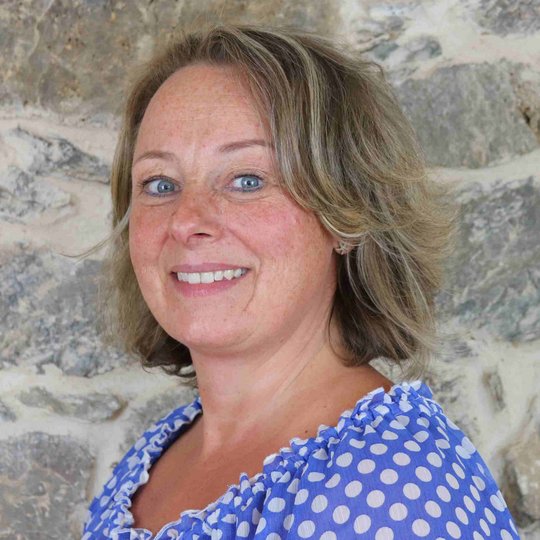Sandra von Sazenhofen, Projektmitarbeiterin